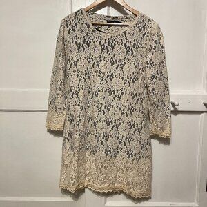 JDM Wrist Sleeve Length Lace Tunic